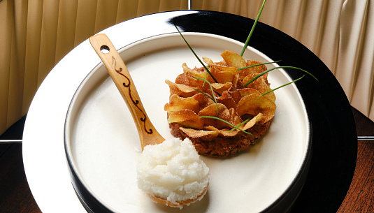 SALTER’S в Sheraton Astana запустил весеннее меню в духе неоказахской кухни